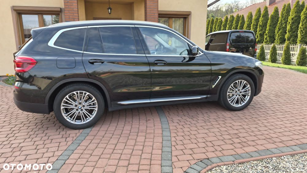 BMW X3 xDrive30d Luxury Line - 22