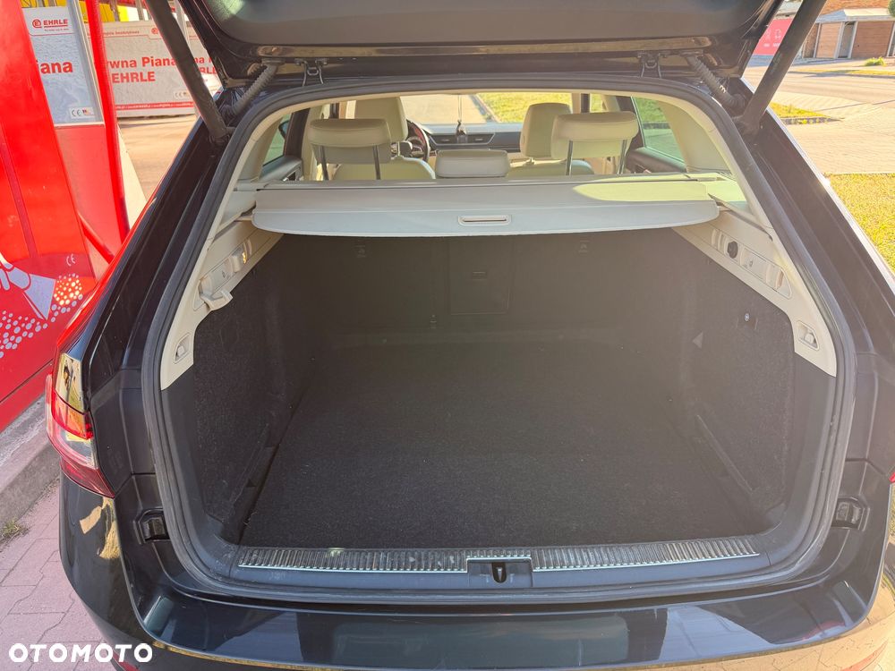 Skoda Superb 2.0 TDI L&K DSG - 5