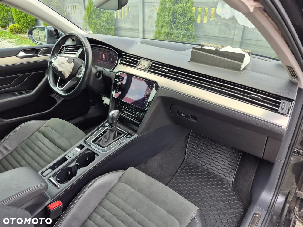 Volkswagen Passat 1.5 TSI EVO Elegance DSG - 17