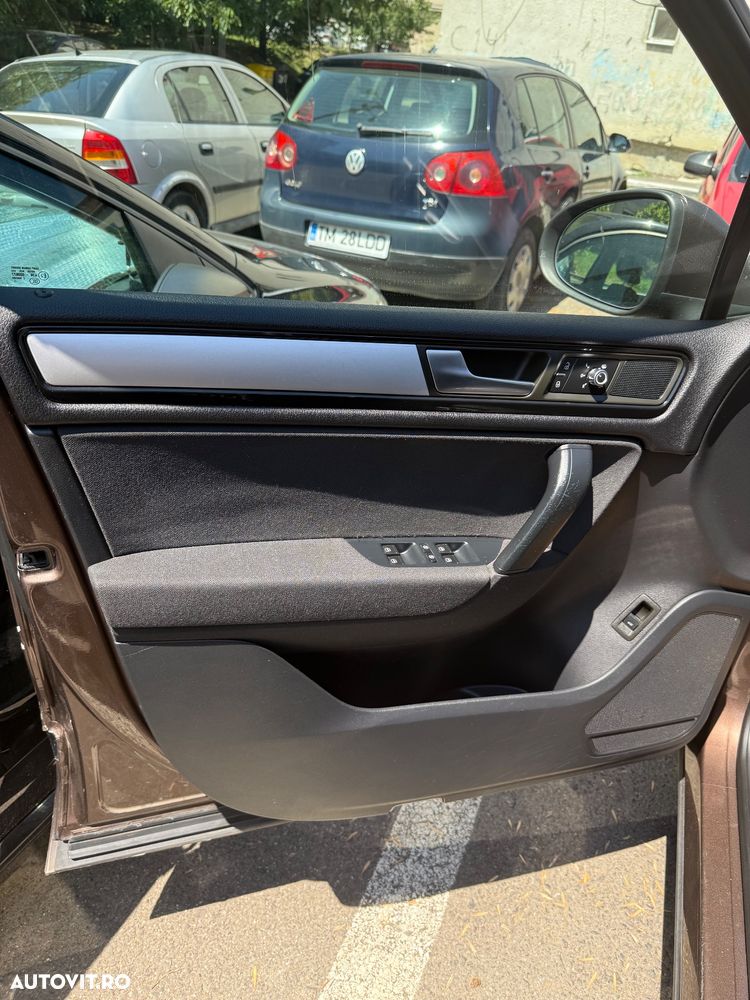 Volkswagen Touareg V6 TDI BMT Mountain Plus - 28