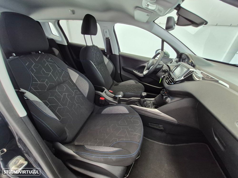 Peugeot 2008 1.2 PureTech Style - 21