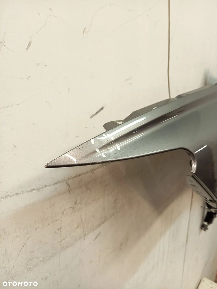 Audi Q4 89A Blotnik Lewy przedni przod - 4