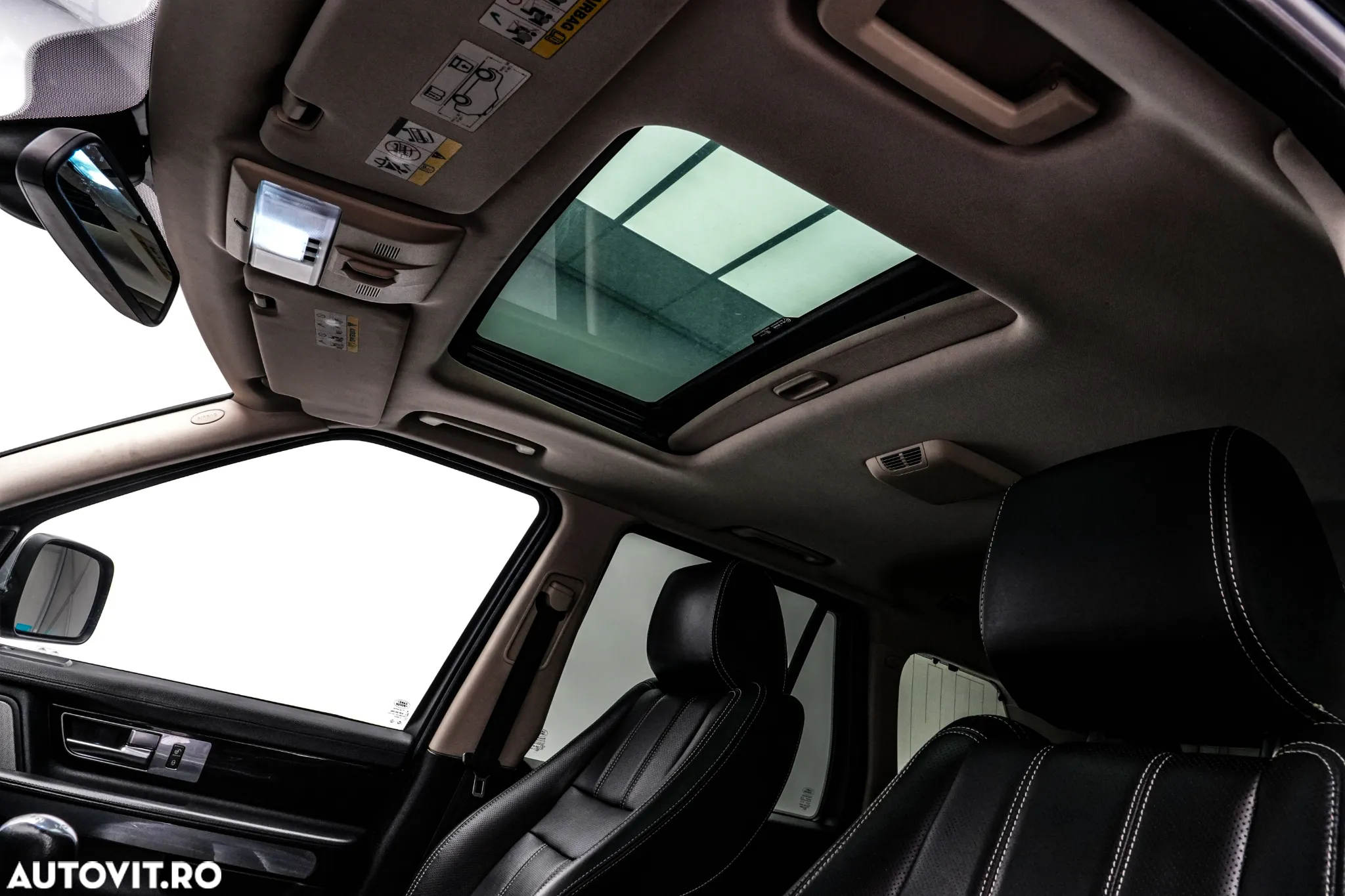 Land Rover Range Rover Sport 3.0 TDV6 - 9