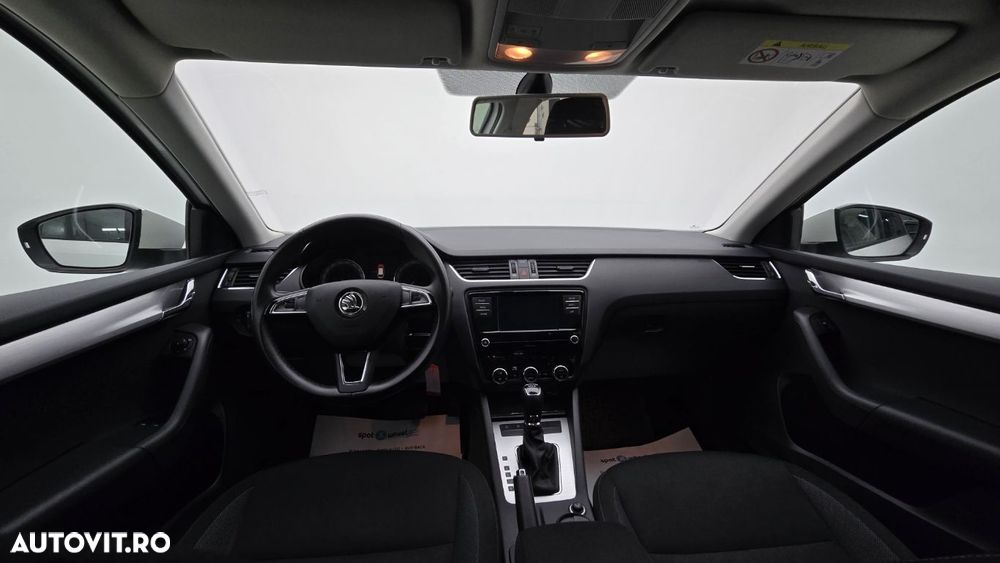 Skoda Octavia 1.6 TDI DSG Ambition - 15