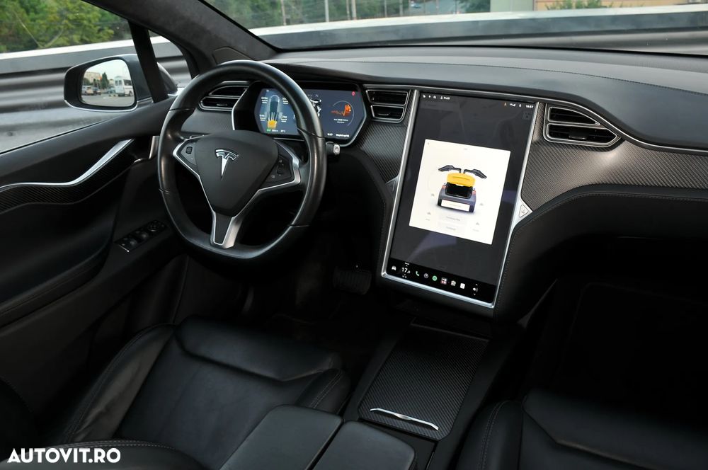 TESLA Model X 2018 — imagine 5
