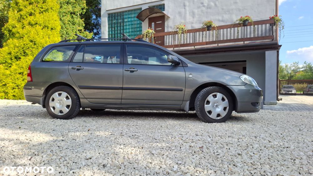Toyota Corolla 1.6 VVT-i Terra - 3