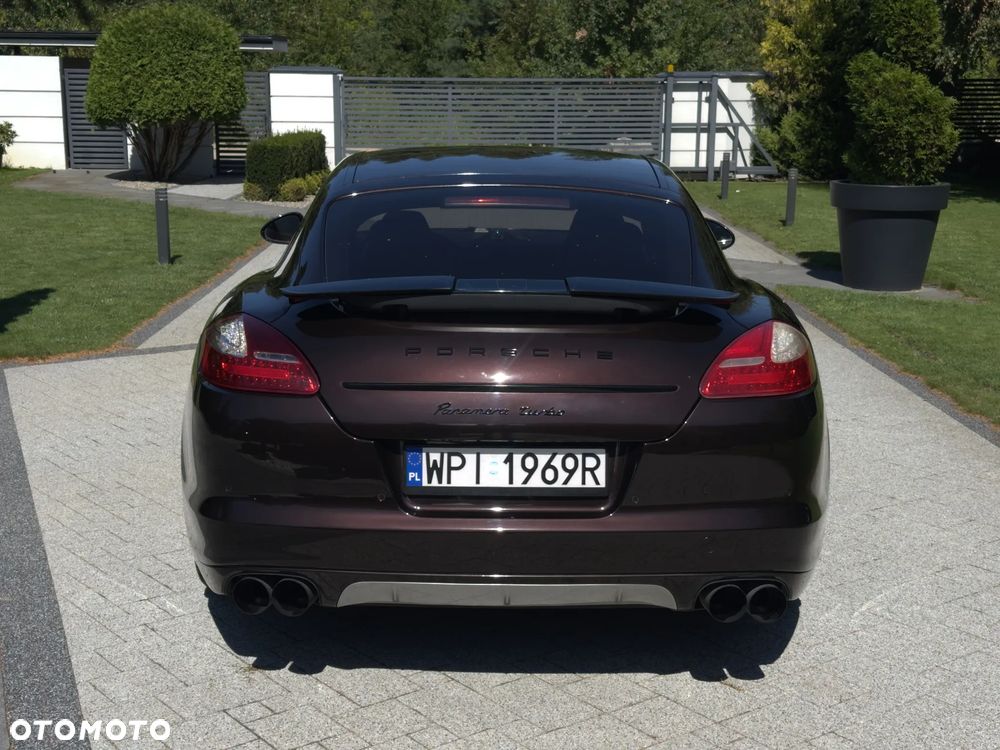 Porsche Panamera - 12