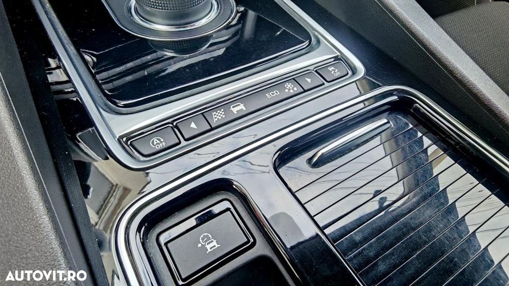 Jaguar F-Pace 20d AWD Aut. R-Sport Ingenium Edition - 14