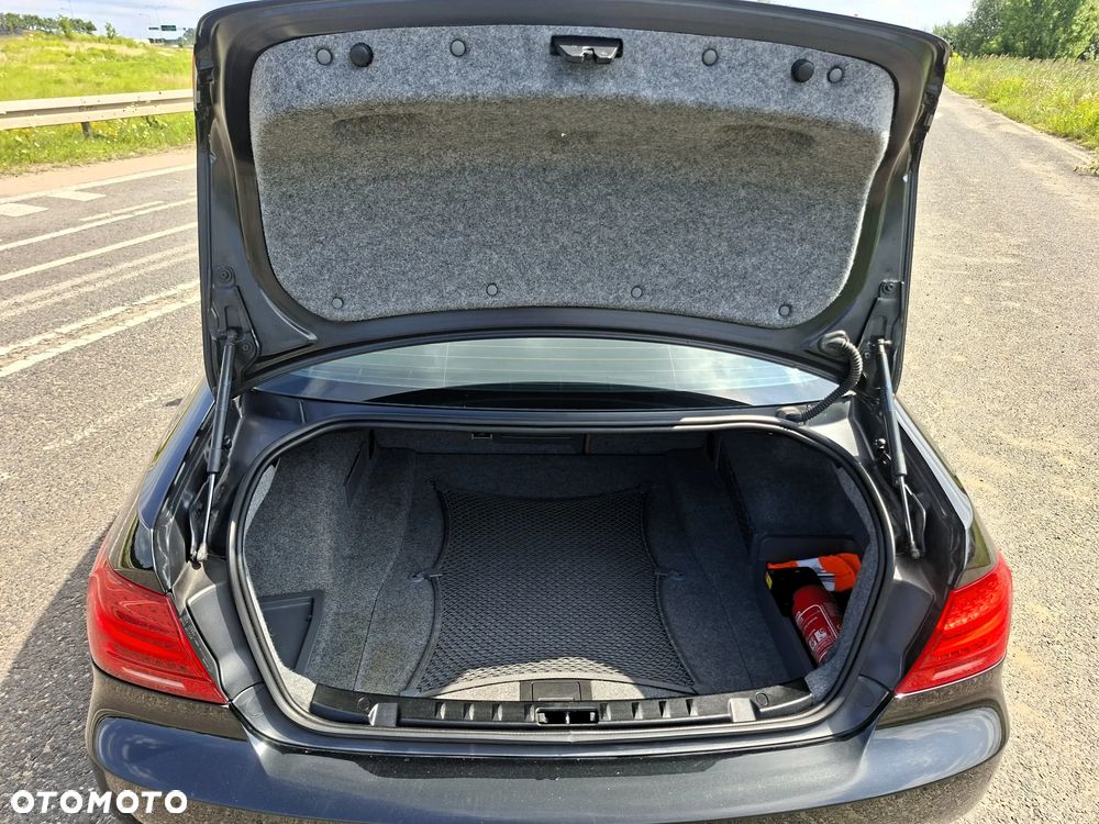 BMW Seria 3 318i M Sport Edition - 24