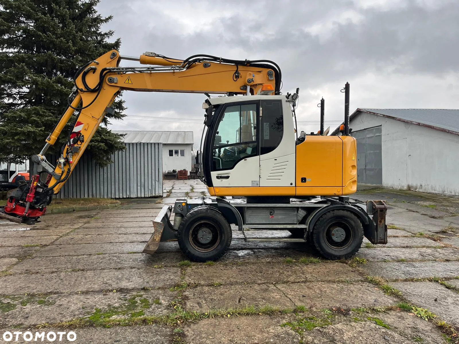Liebherr A918 Compact - 3