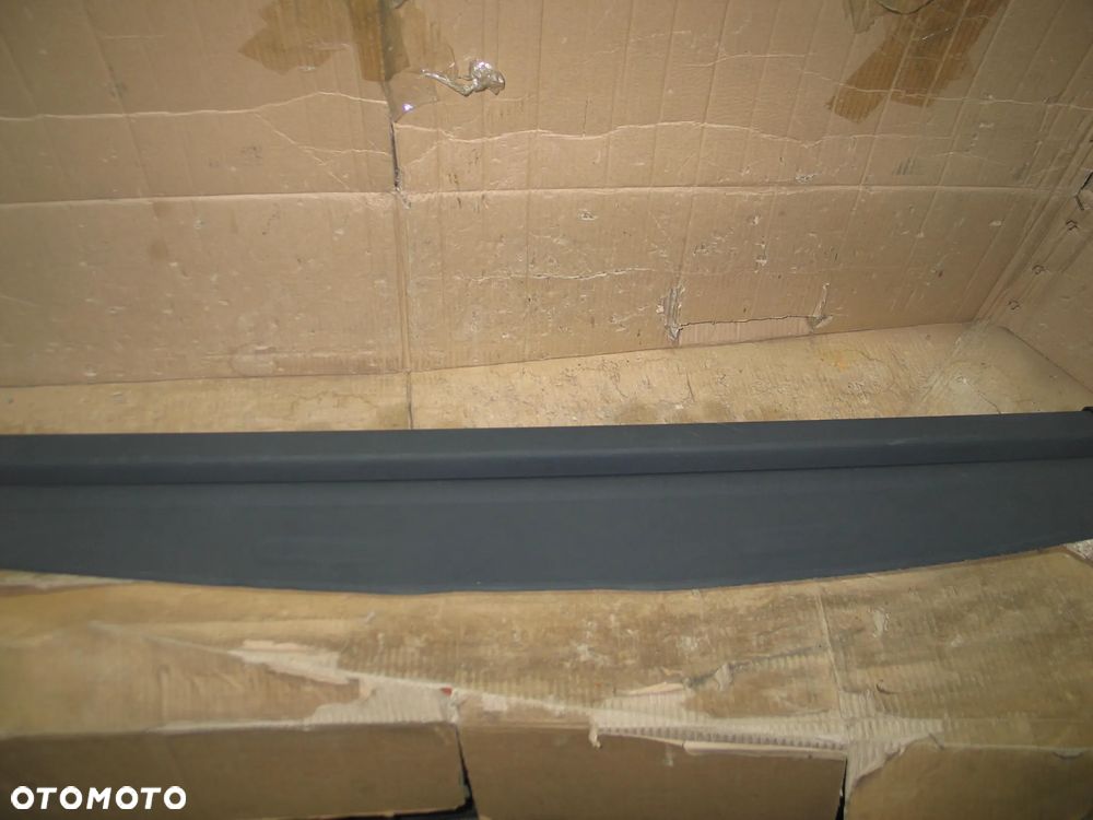 Roleta bagaznika vw T5 T6 mulitivan caravelle 7E5867773A oryginal - 5