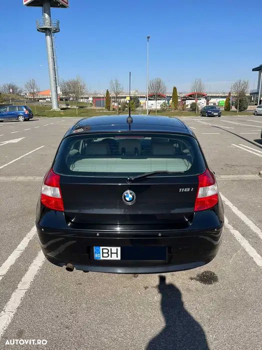 BMW Seria 1 118i - 6