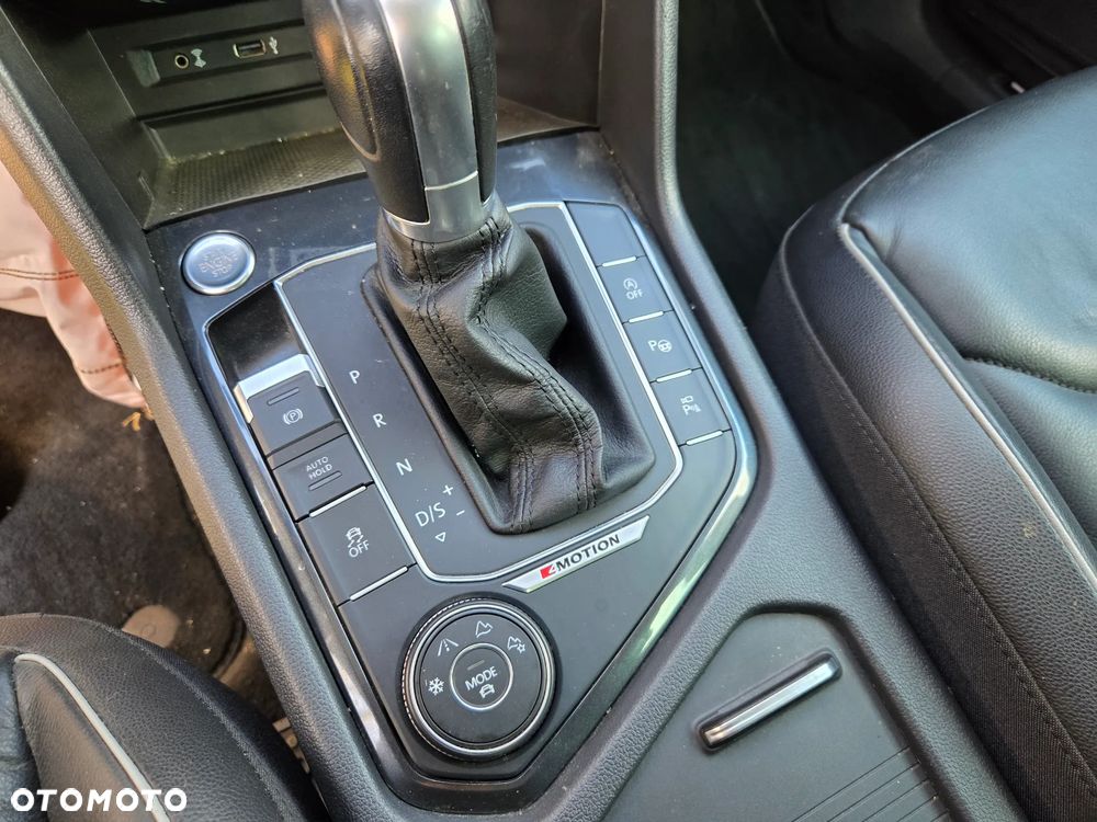 Volkswagen Tiguan 2.0 TSI 4Motion DSG Exclusive - 17