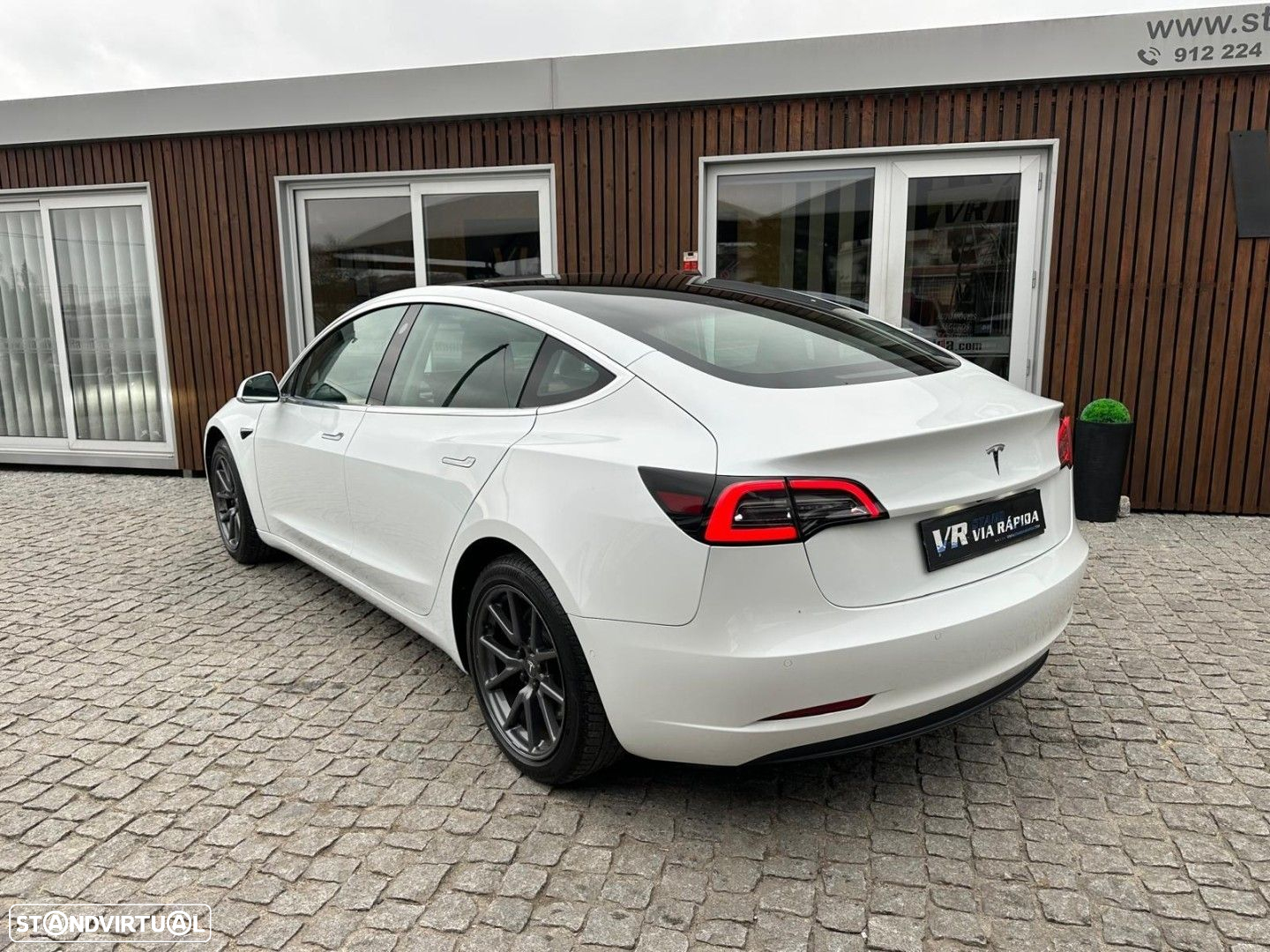 Tesla Model 3 Long-Range RWD - 5