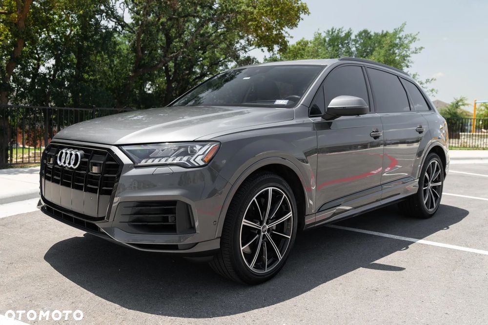 Audi Q7 - 8