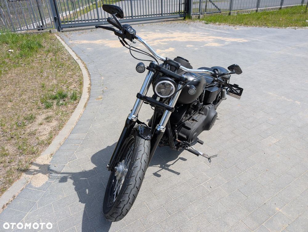 Harley-Davidson Dyna Street Bob - 2