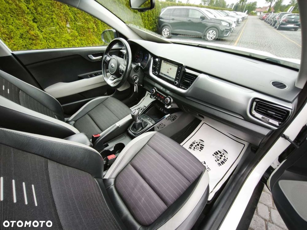 Kia Stonic - 9