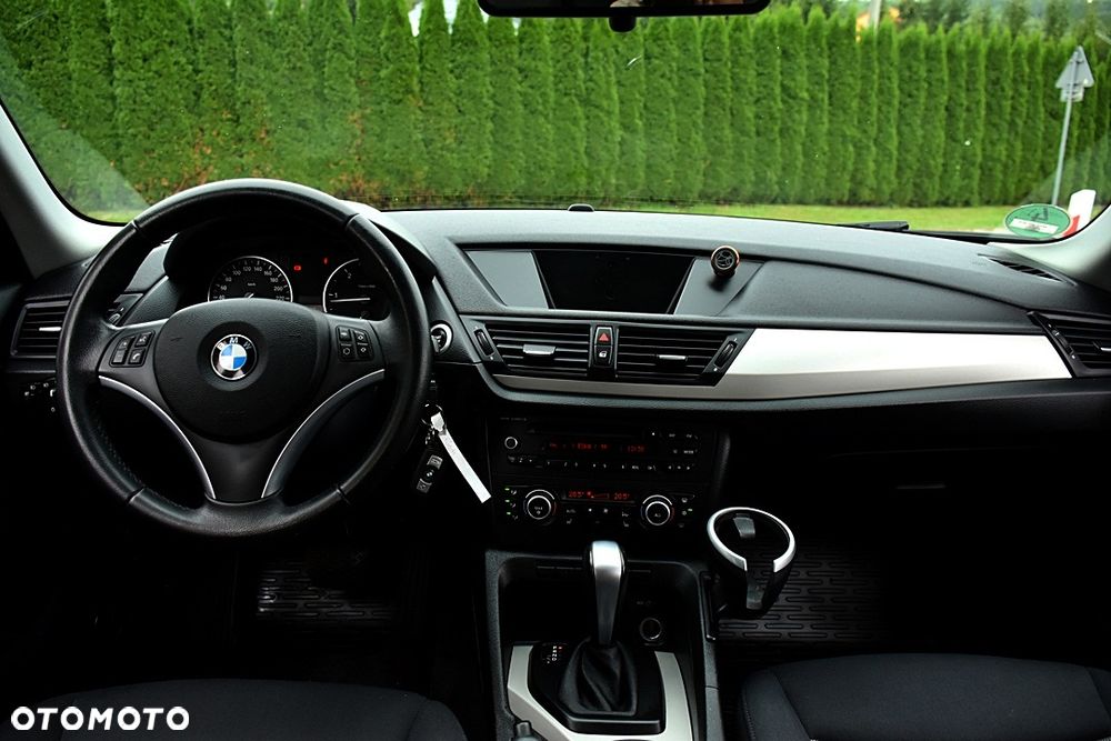 BMW X1 sDrive18d xLine - 18