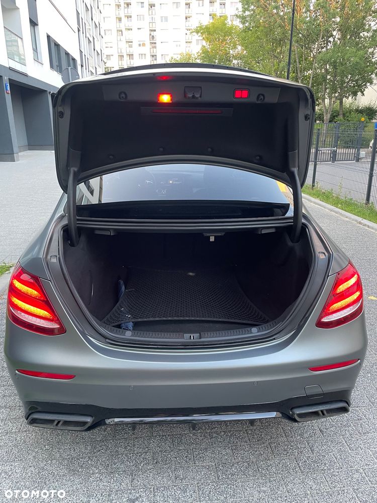 Mercedes-Benz Klasa E - 15