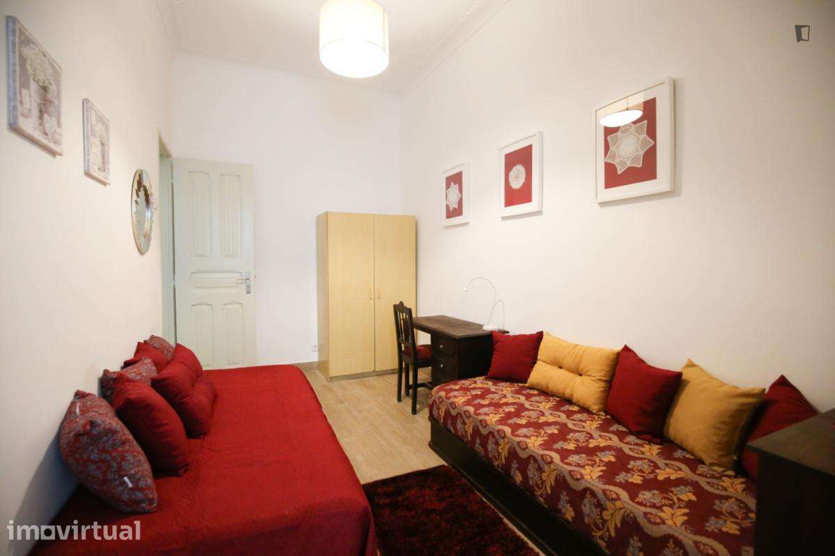 Quarto - localizado em Alcântara Lisbon - Grande imagem: 4/23