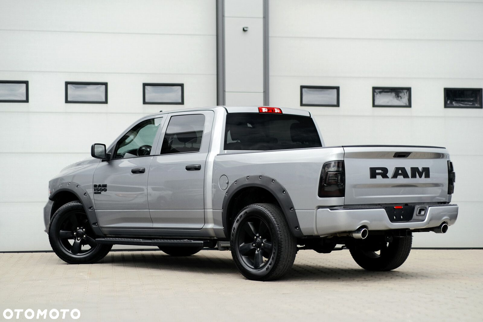 RAM 1500 - 12