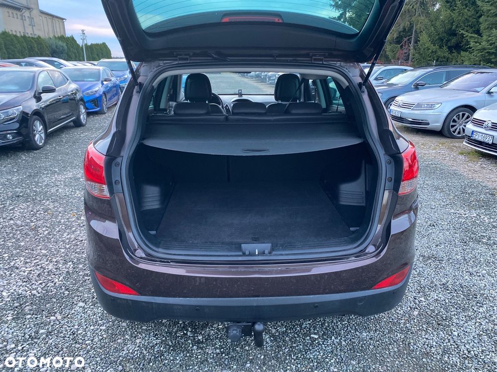 Hyundai ix35 2.0 Premium 2WD - 19