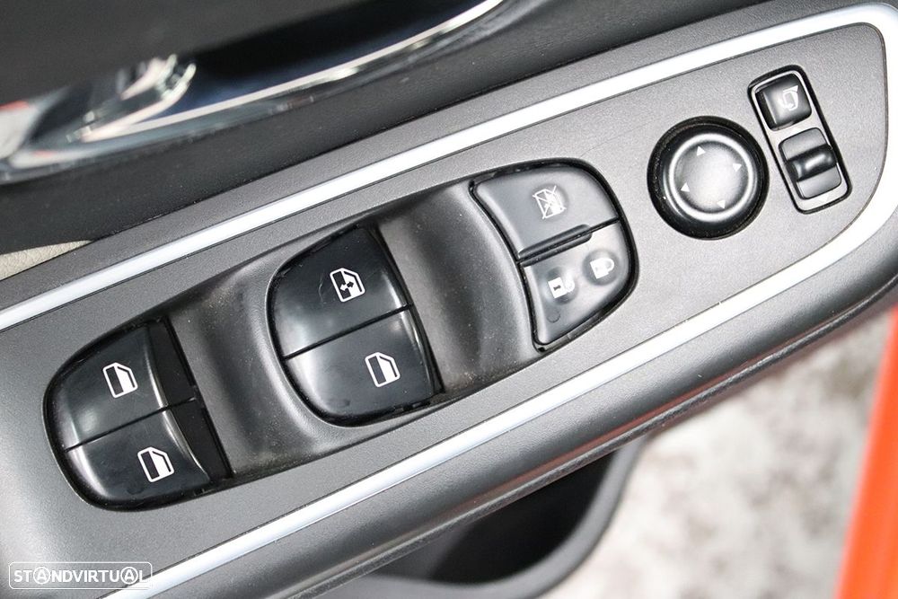 Nissan Micra 1.0 IG-T N-Design Black CVT - 19