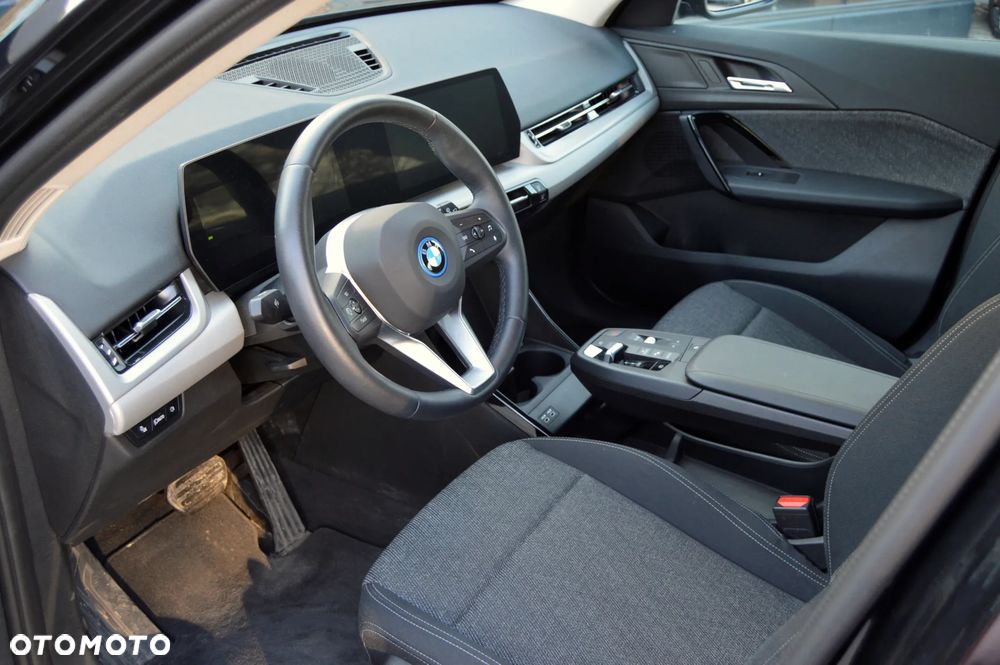 BMW iX1 - 5