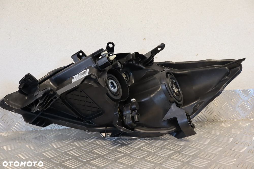 LAMPA PRZEDNIA PRZÓD PRAWA TOYOTA AURIS I LIFT SOCZEWKA 81130-02A40 2009-2012 - 11