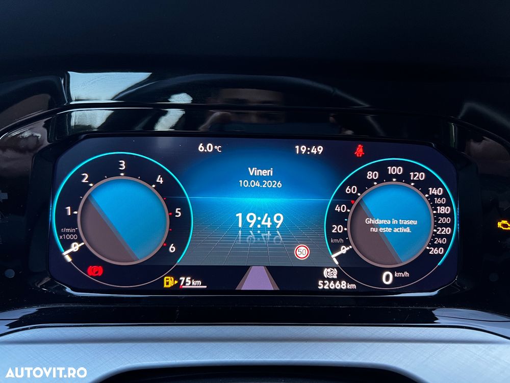 Volkswagen Golf 2.0 TDI SCR Life - 10