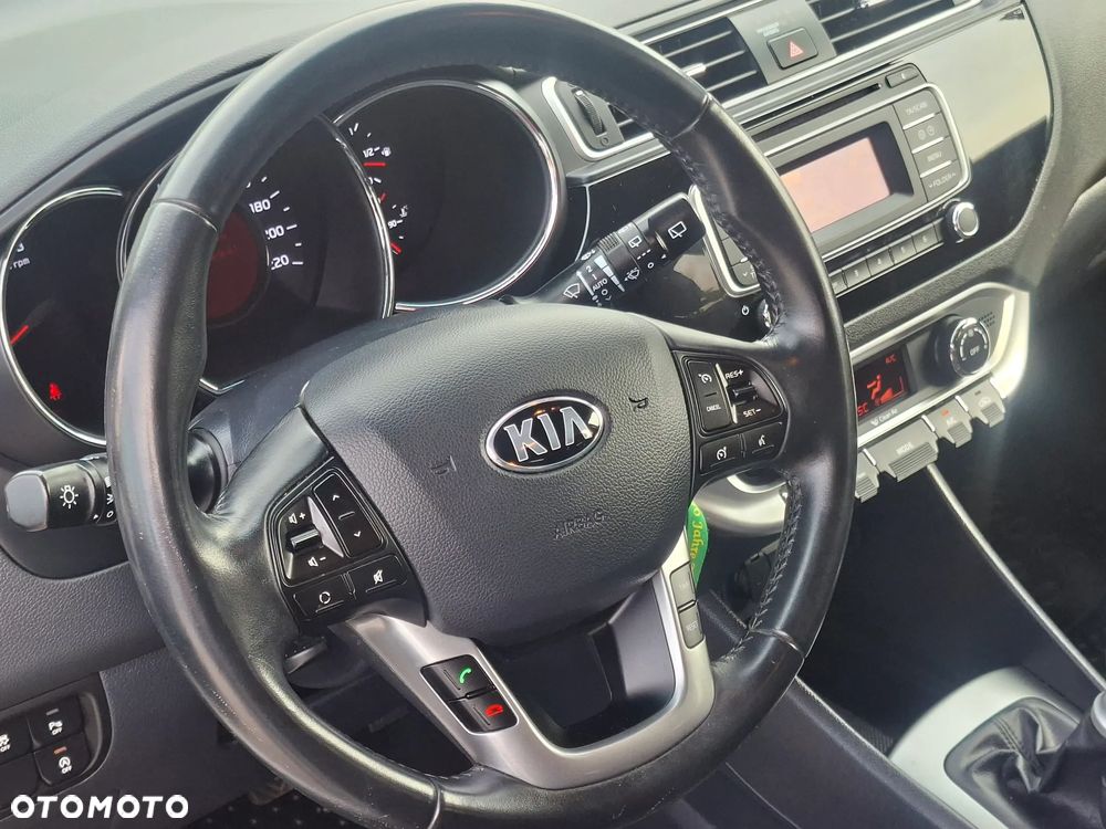 Kia Rio 1.2 Business Line - 8