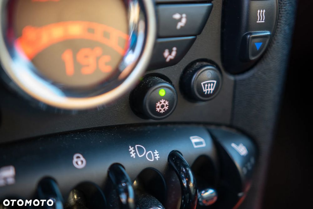 MINI Cooper Highgate - 11