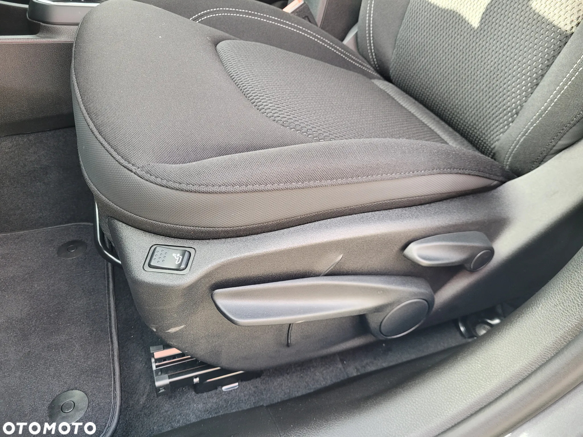 Jeep Renegade 1.5 T4 mHEV Altitude FWD S&S DCT - 22