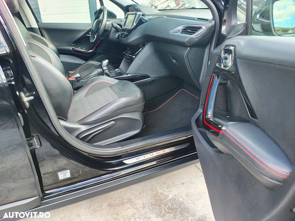 Peugeot 2008 PureTech 110 Stop&Start GT-Line Edition - 19