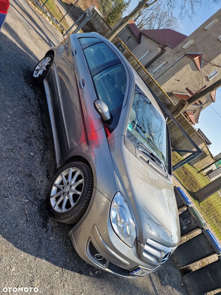 Mercedes-Benz Klasa B - 1