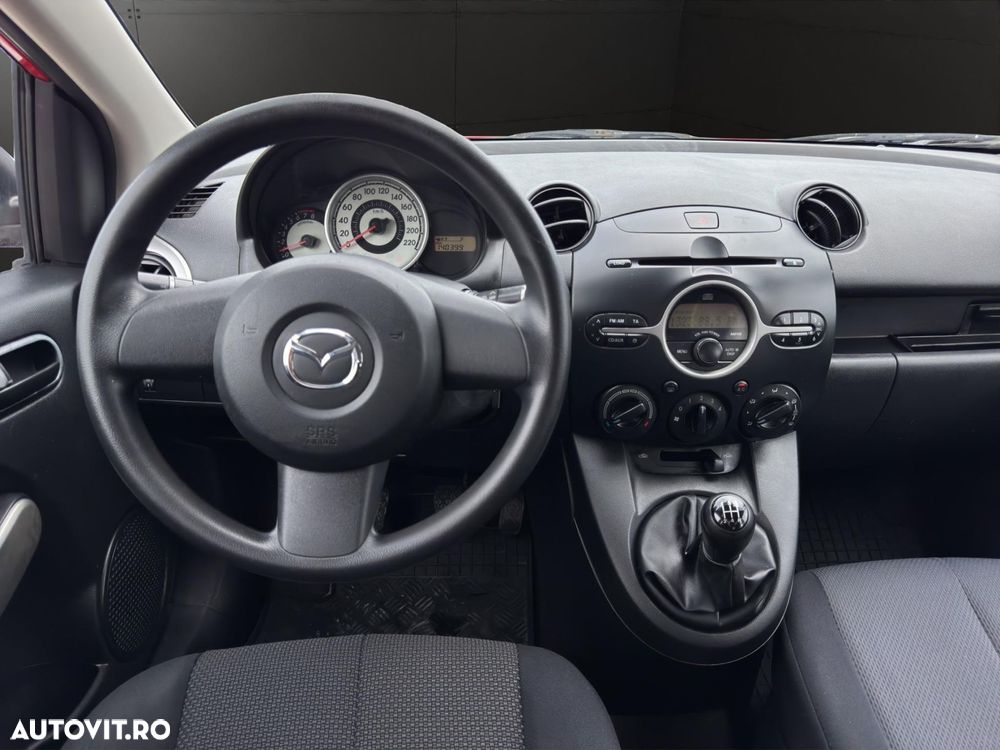 Mazda 2 - 9