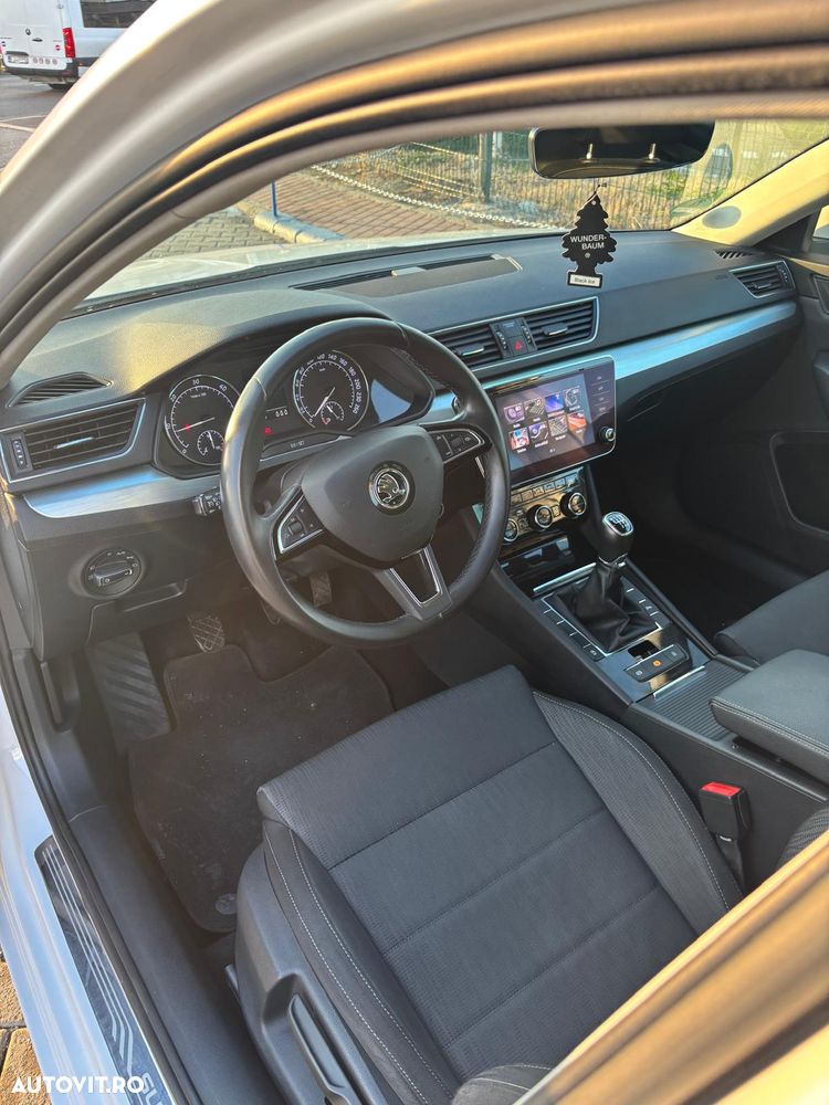 Skoda Superb 2.0 TDI Ambition - 16