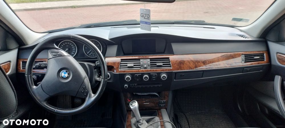 BMW Seria 5 520d - 4