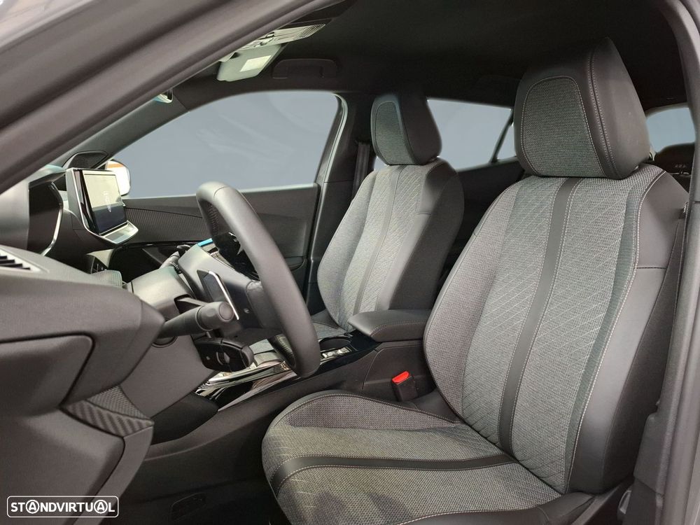 Peugeot 2008 1.2 PureTech Allure - 7
