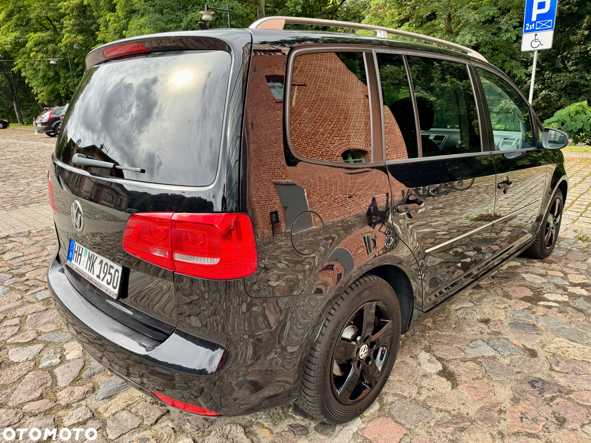 Volkswagen Touran 2.0 TDI DPF Highline DSG - 3