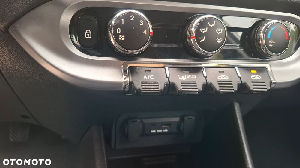 Kia Rio 1.2 Dream Team Edition - 17