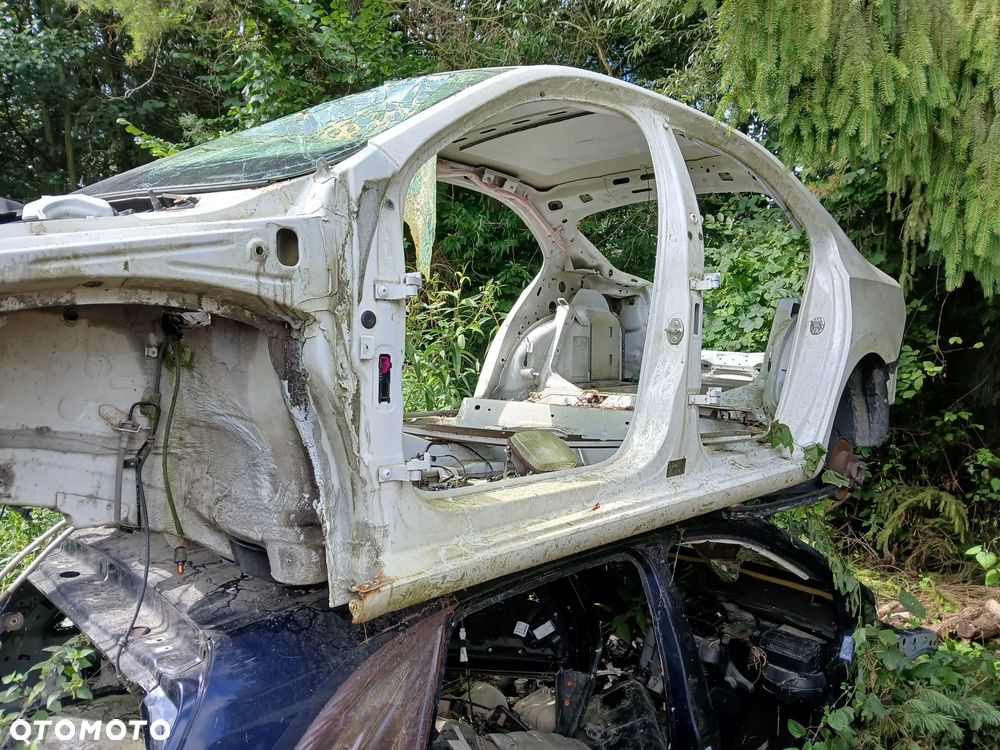 skoda rapid liftback LF9E ĆWIARTKA ĆWIARTKI FARTUCH POSZYCIE PRÓG PAS SŁUPEK PODŁOGA