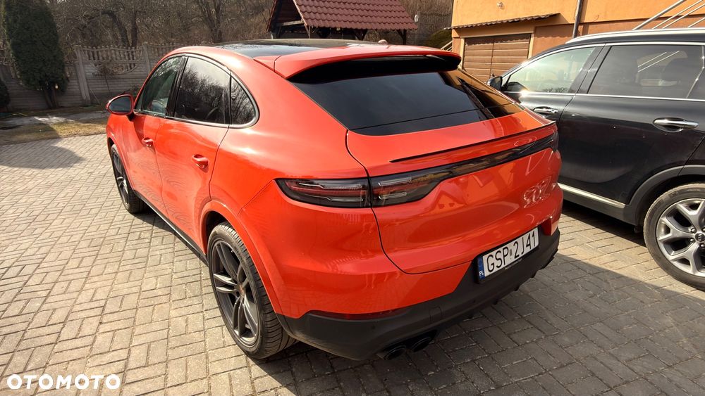 Porsche Cayenne - 4