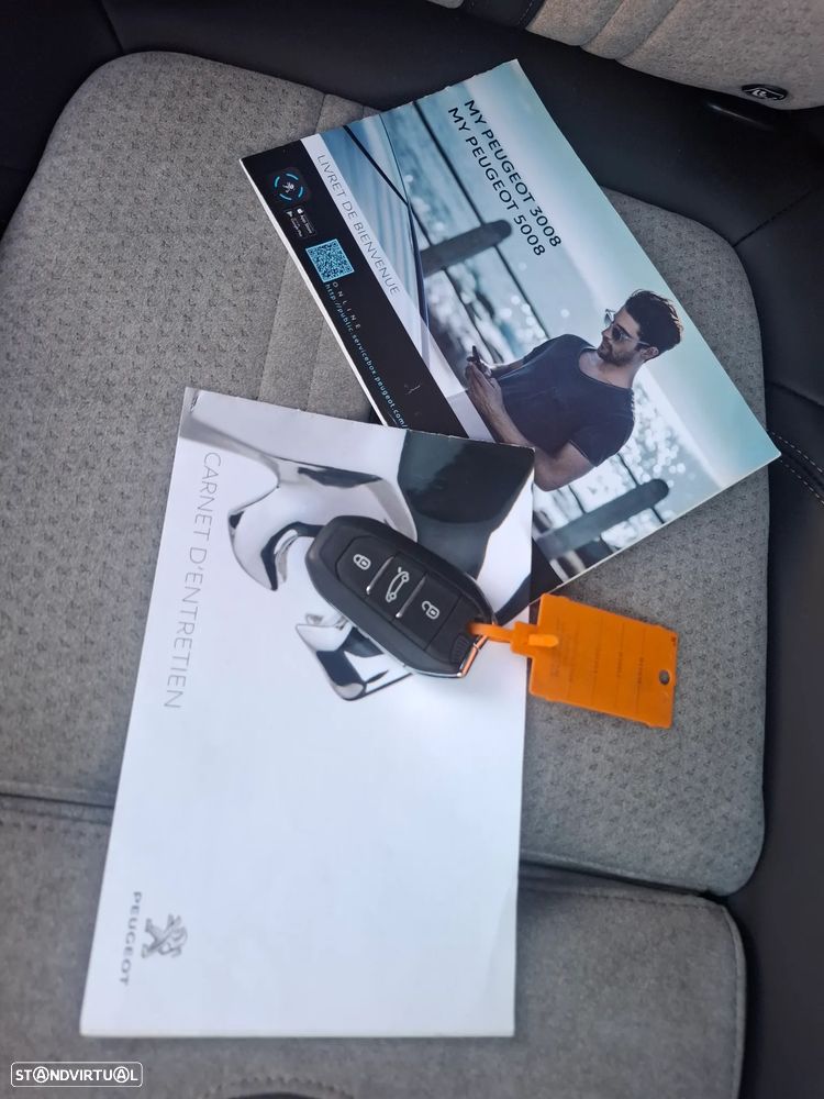 Peugeot 3008 1.6 Hybrid4 GT Pack e-EAT8 - 58