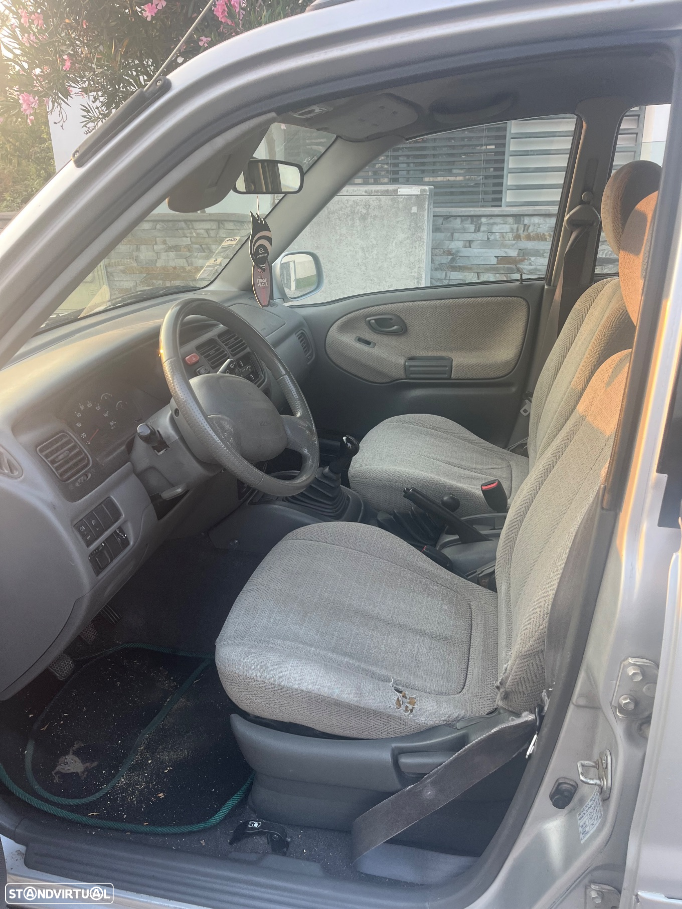 Suzuki Grand Vitara Metal Top 2.0 TDi - 6