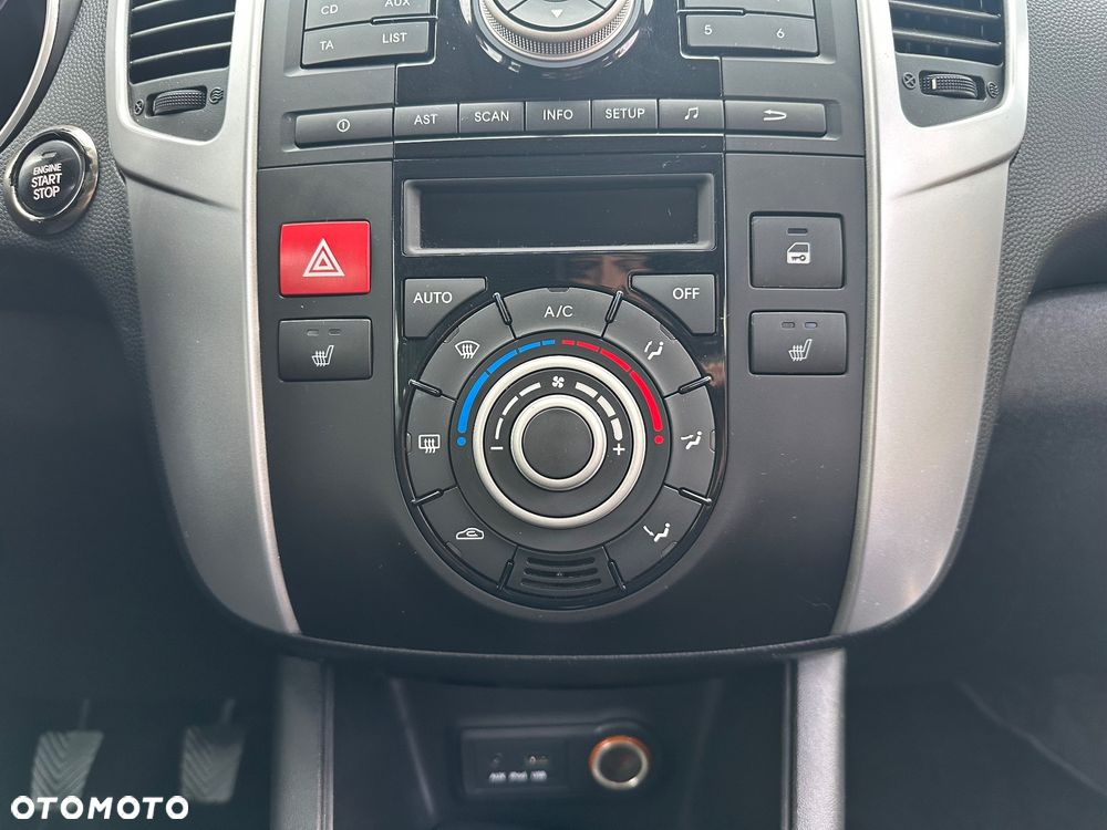 Kia Venga 1.6 CRDi M - 19