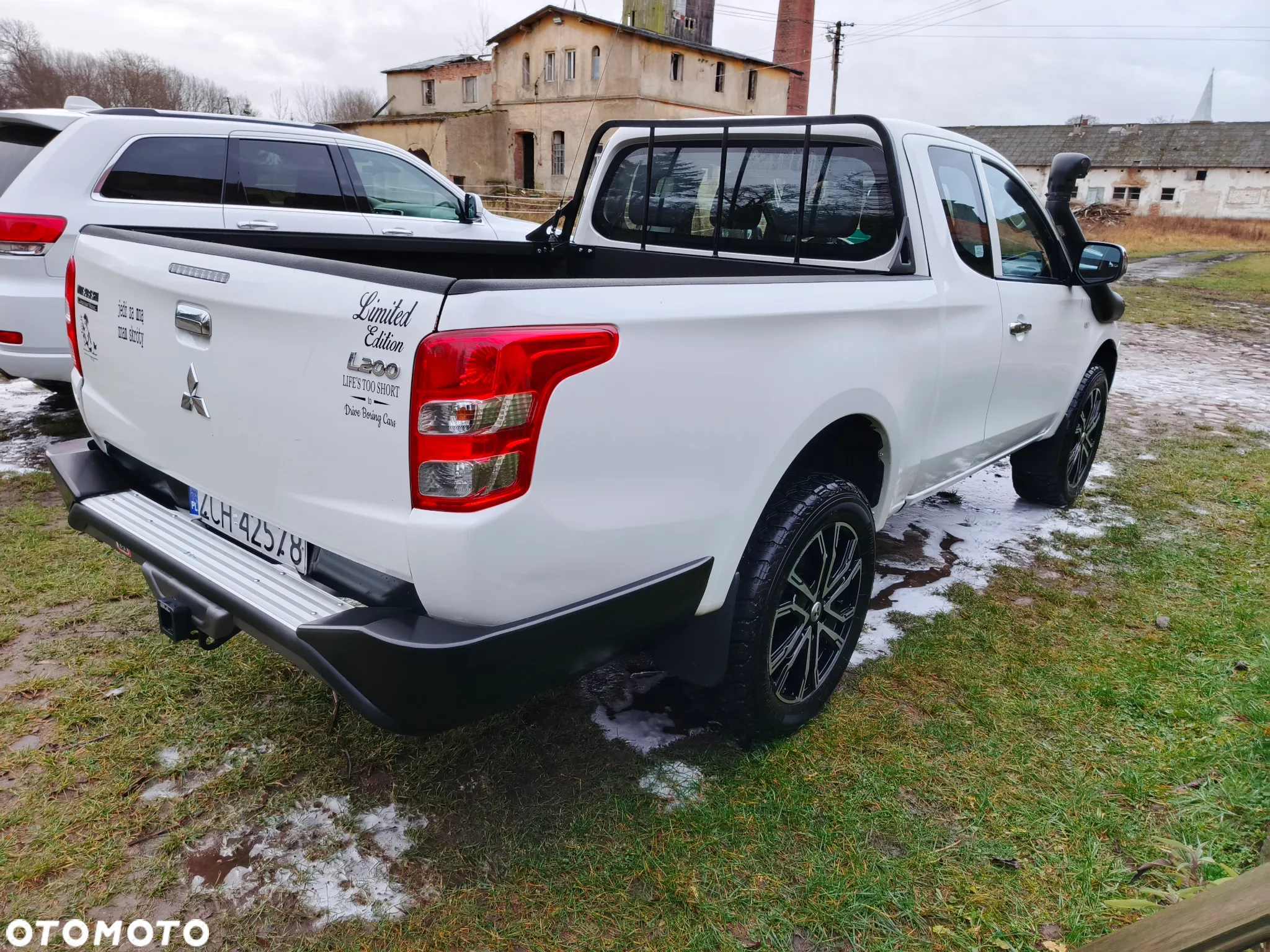 Mitsubishi L200 2.4 d CC Invite EU6