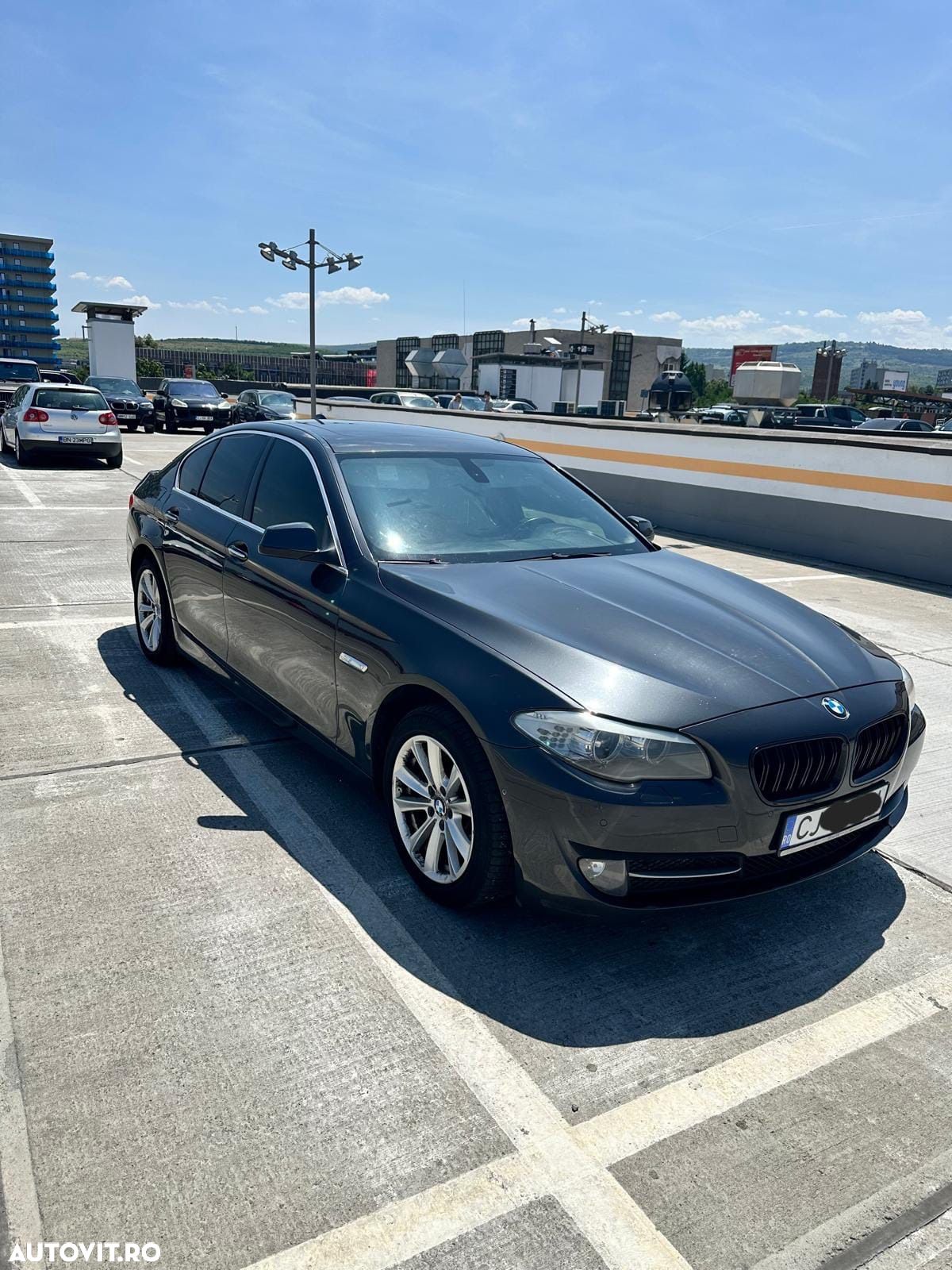BMW Seria 5 525d xDrive - 1