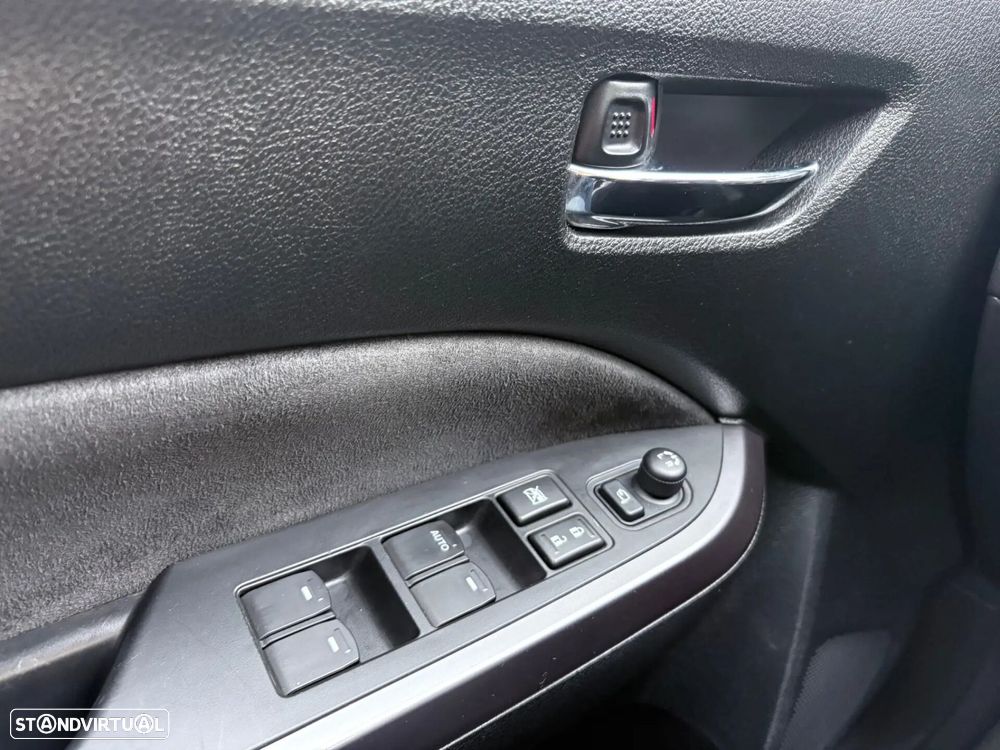 Suzuki Vitara 1.5L AGS GLX Strong Hybrid - 35