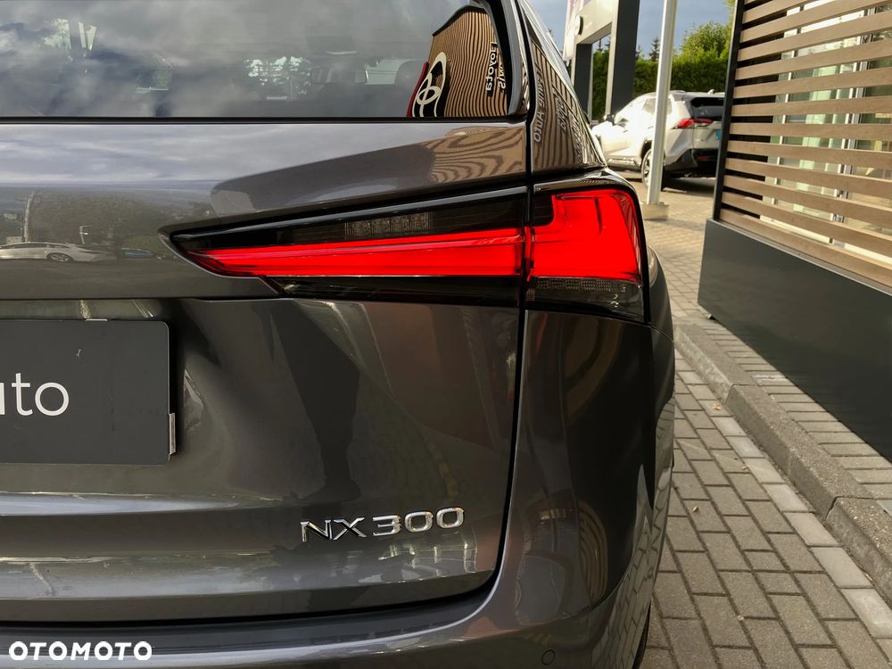 Lexus NX 300 F Impression AWD - 7